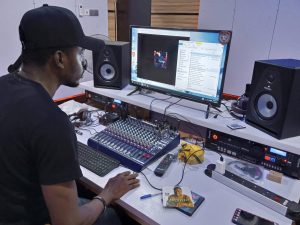 broadcast studio installation redemptionfm abak akwa ibom state (10)